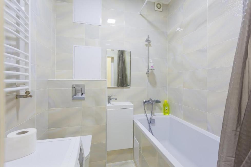 Апартаменты Дворец Спорта Kiev Extérieur photo
