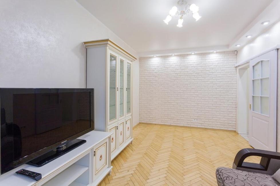 Апартаменты Дворец Спорта Kiev Extérieur photo