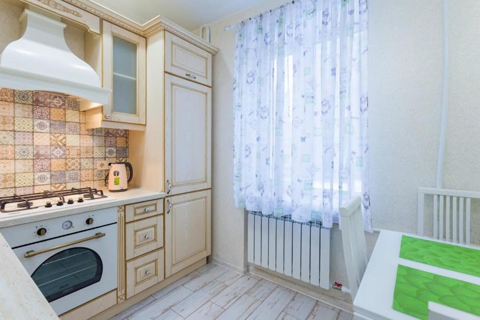 Апартаменты Дворец Спорта Kiev Extérieur photo